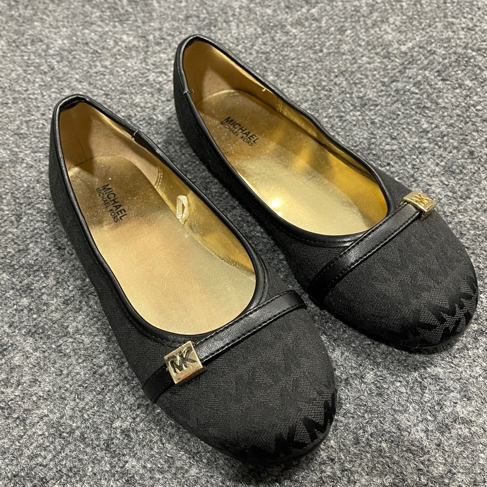 **MICHAEL Michael Kors Kid's Black Flats Shoes Sz 3